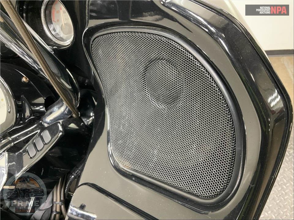 2015 Harley-Davidson FLTRXS ROAD GLIDE SPECIAL — фото 41