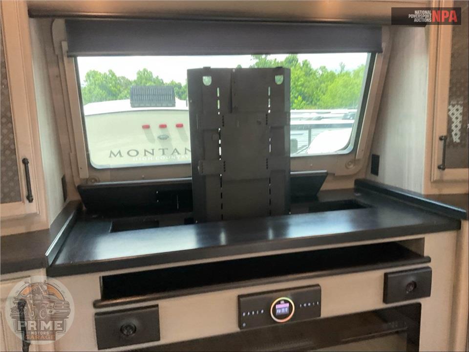 2022 Keystone Rv M-3761 FL - MONTANA FIFTH WHEEL SERIES — фото 22