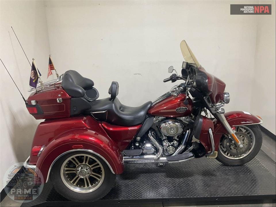 2009 Harley-Davidson FLHTCUTG TRIGLIDE ULTRA CLASSIC — фото 1