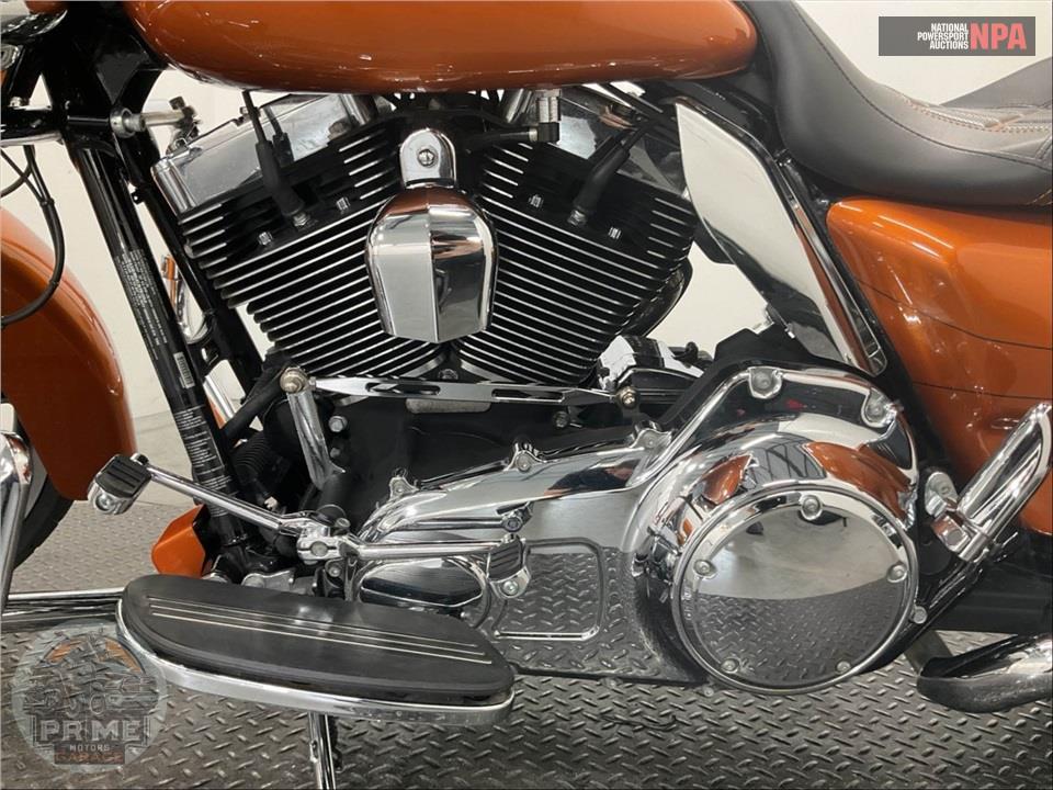 2015 Harley-Davidson FLHXS STREET GLIDE SPECIAL — фото 7