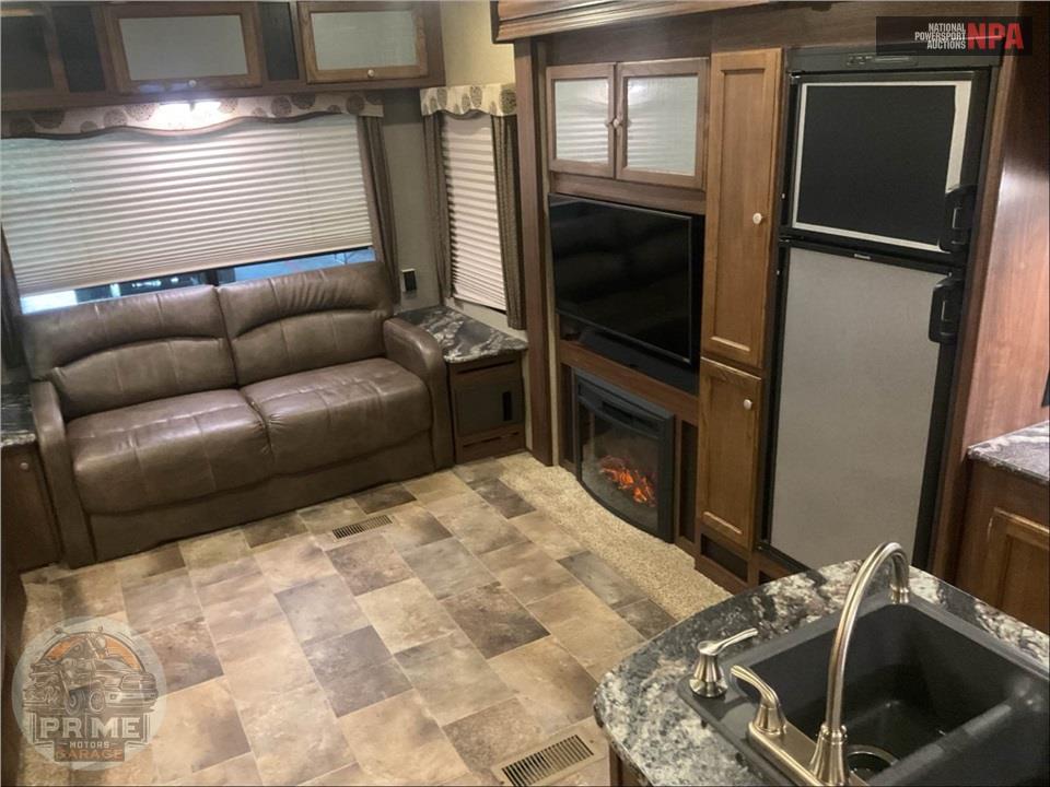 2017 Keystone Rv M-297 FWRLS SPRINTER FIFTH WHEEL SERIES — фото 6