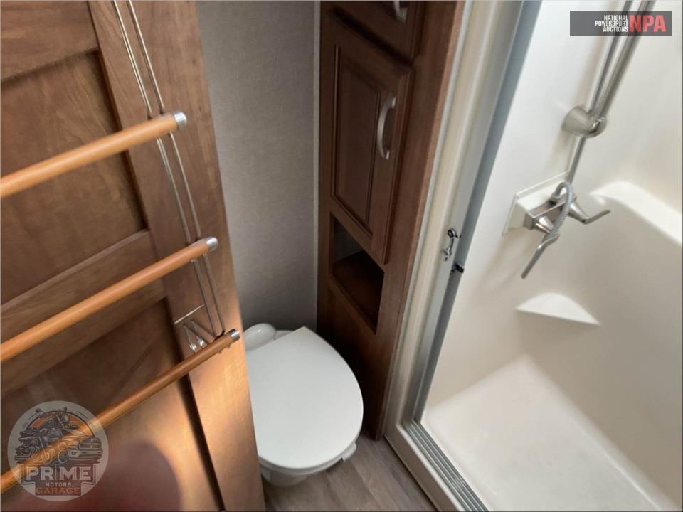 2018 Keystone Rv M-3160 RL - MONTANA LEGACY EDITION FIFTH WHEEL SERIES — фото 14