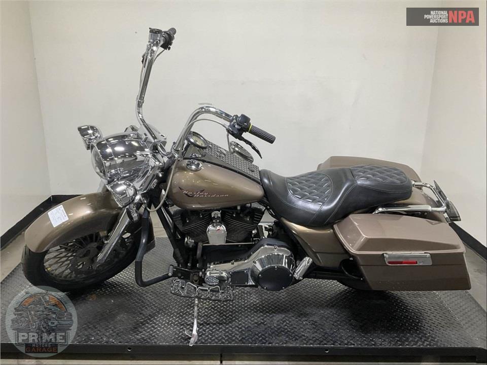 2005 Harley-Davidson FLHRI ROAD KING — фото 3