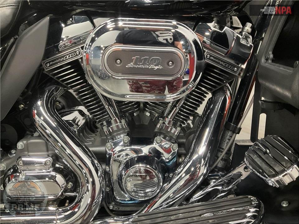 2012 Harley-Davidson FLHTCUSE7 SCREAMIN EAGLE — фото 6