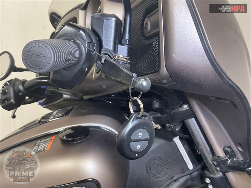 2019 Indian Motorcycle CHIEFTAIN DARK HORSE — фото 11