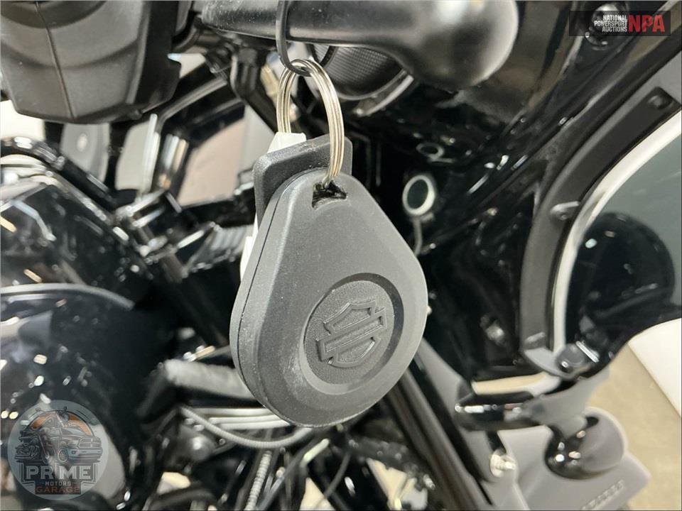 2022 Harley-Davidson FLHTK ULTRA LIMITED — фото 10