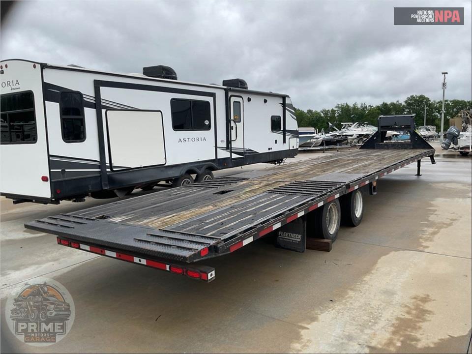 2021 Diamond C Trailers GOOSENECK TRAILER — фото 4