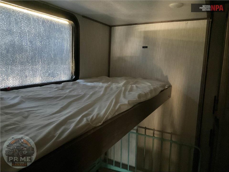 2020 Sabre By Forest River M-36BHQ - FIFTH WHEEL SERIES — фото 11