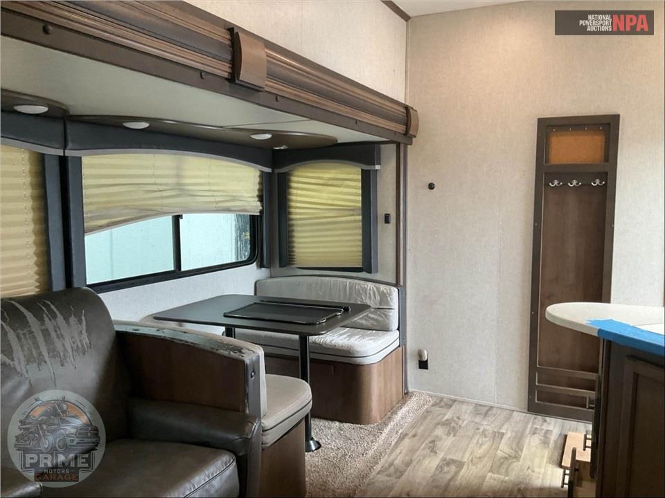 2019 Keystone Rv M-25 RES COUGAR FIFTH WHEEL SERIES — фото 9