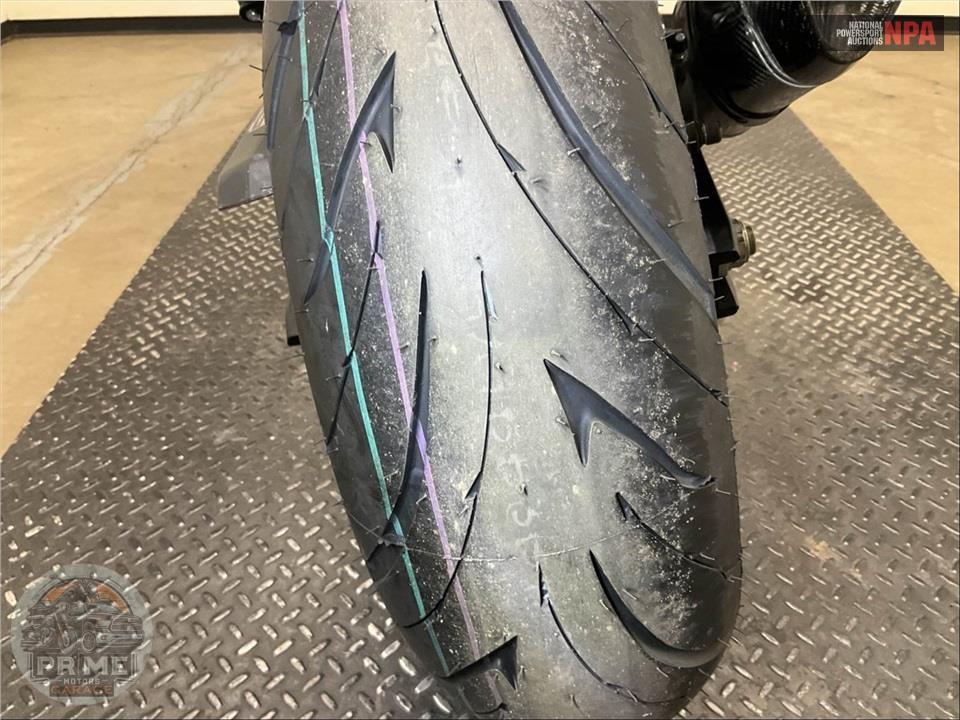 2024 Suzuki GSX800FRQM4 GSX-8R — фото 22
