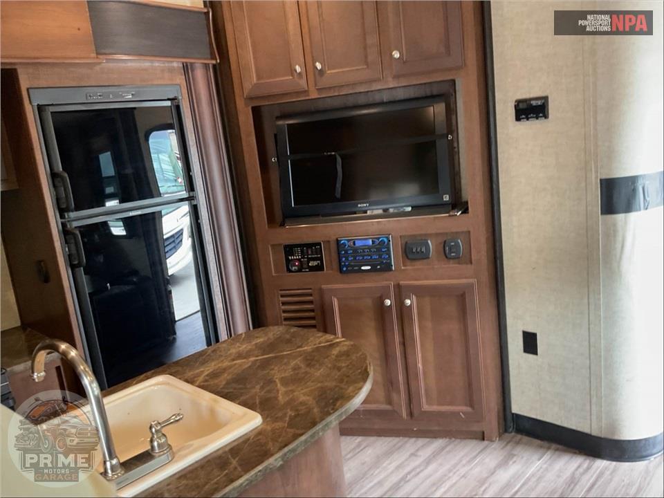 2015 Keystone Rv M-303 - IMPACT TOY HAULER SERIES — фото 9
