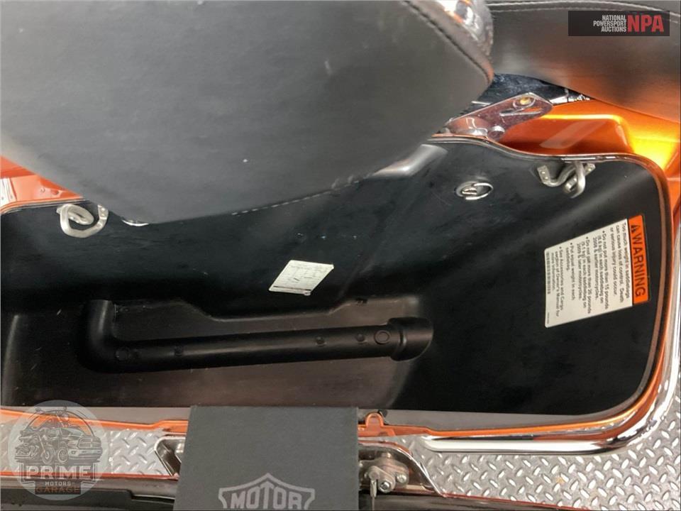 2014 Harley-Davidson FLHTK ELECTRA GLIDE ULTRA LIMITED — фото 24