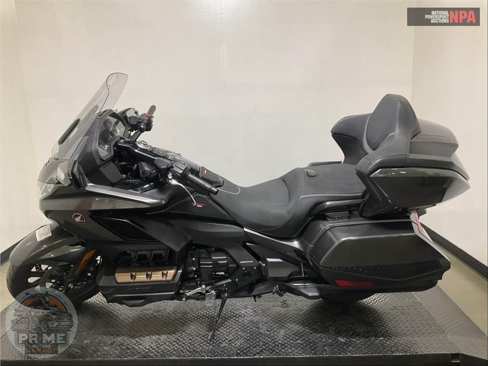 2024 Honda GL1800 GOLDWING TOUR — фото 3