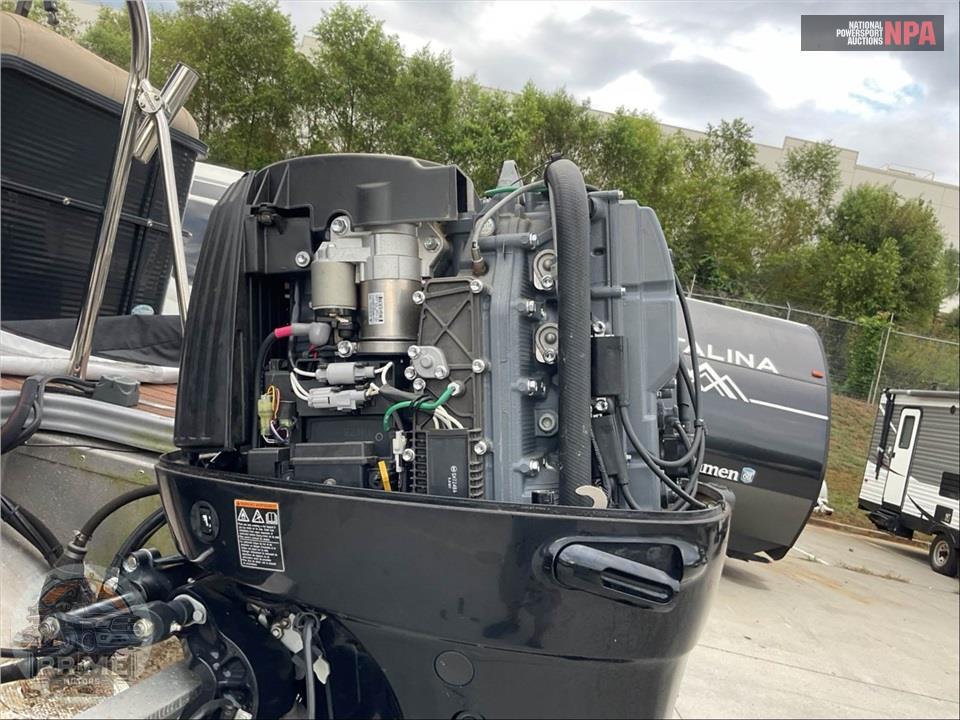 2020 Manitou Pontoon 23 STANDARD VP AURORA LE SERIES L=24/E=1 140HP SUZ OB — фото 8