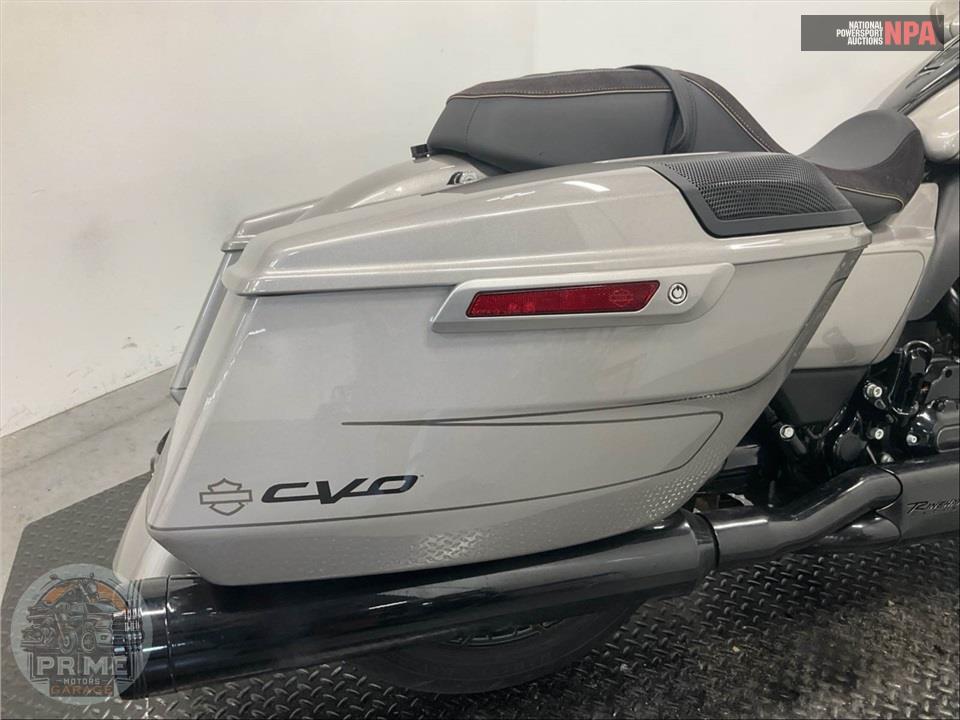 2023 Harley-Davidson FLTRXSE CVO ROAD GLIDE — фото 20