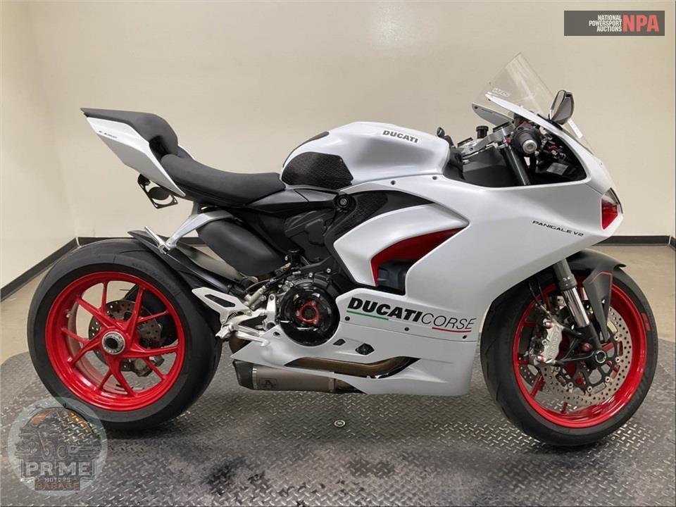 2022 Ducati PANIGALE V2 — фото 1