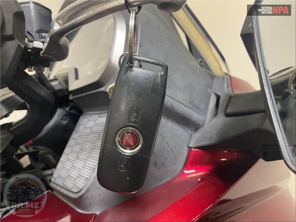 2018 Honda GL1800 GOLDWING TOUR (RED) — фото 15