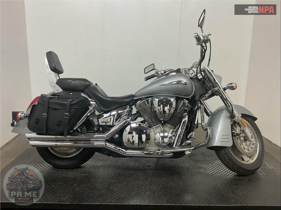 2005 Honda VTX1300R5 — фото 1