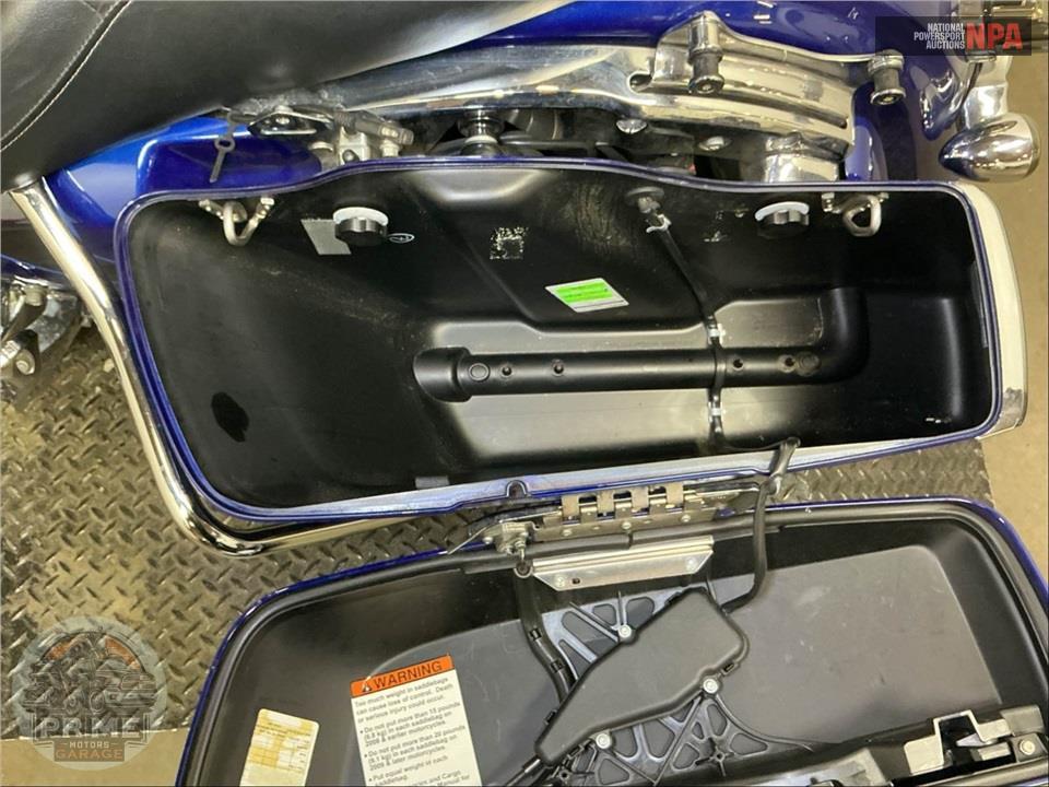 2015 Harley-Davidson FLTRUSE CVO ROAD GLIDE ULTRA — фото 25