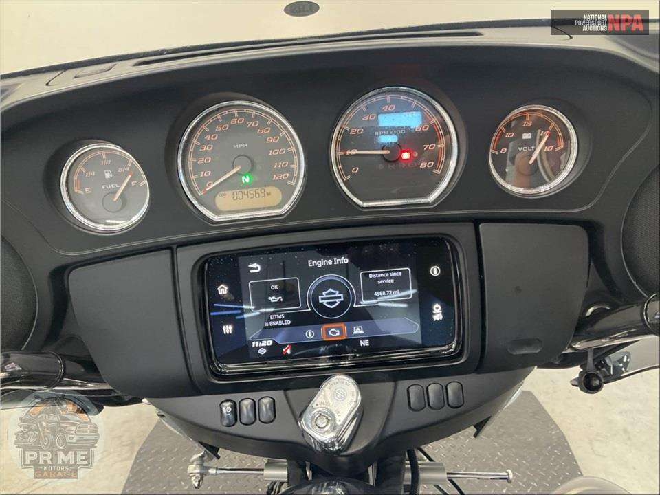 2019 Harley-Davidson FLHTCUTG TRI GLIDE ULTRA — фото 5