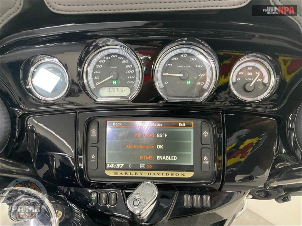 2017 Harley-Davidson FLHTK ULTRA LIMITED — фото 5