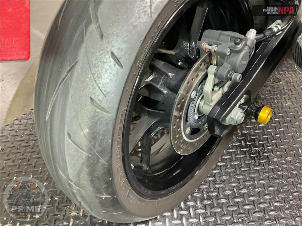 2025 Suzuki GSX800FRQM5 GSX-8R — фото 17