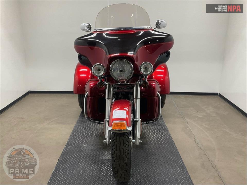 2012 Harley-Davidson FLHTCUTG TRIGLIDE UL CLSC — фото 2