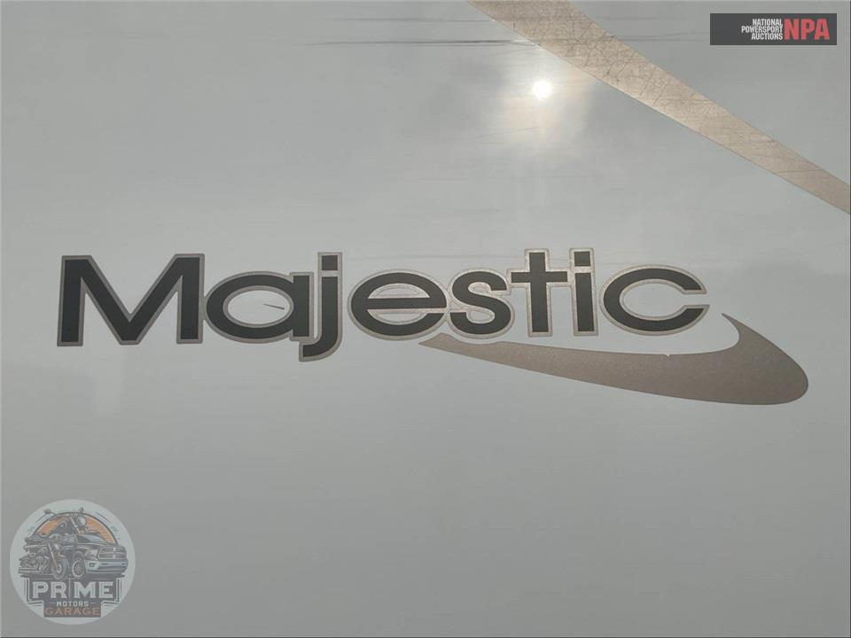 2013 Thor Motor Coach M-28A - MAJESTIC SERIES — фото 6