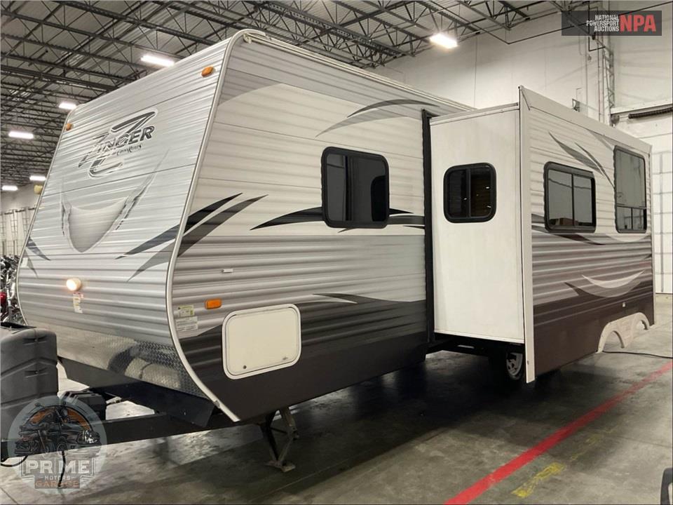 2015 Crossroads Rv M-250 RB - ZINGER SERIES — фото 2