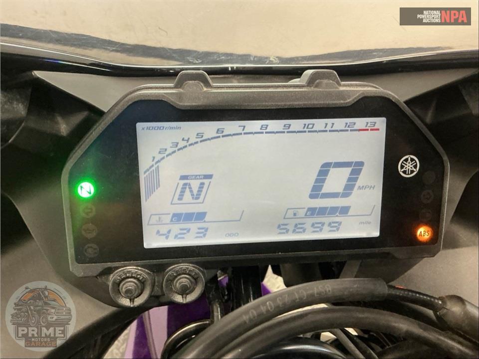 2023 Yamaha YZF-R3 — фото 5