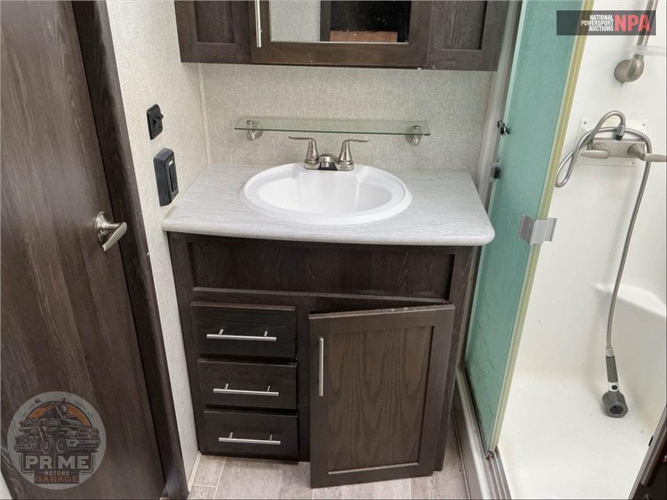 2019 Keystone Rv M-417 - CARBON TOY HAULER TOY HAULER SERIES — фото 18