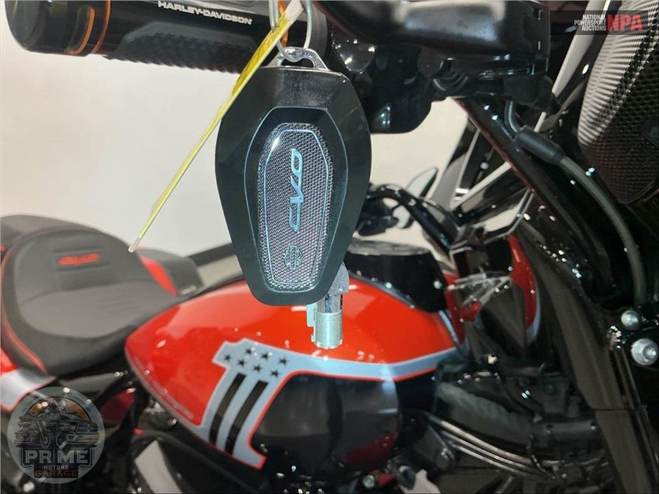 2024 Harley-Davidson FLHXSE CVO STREET GLIDE — фото 10