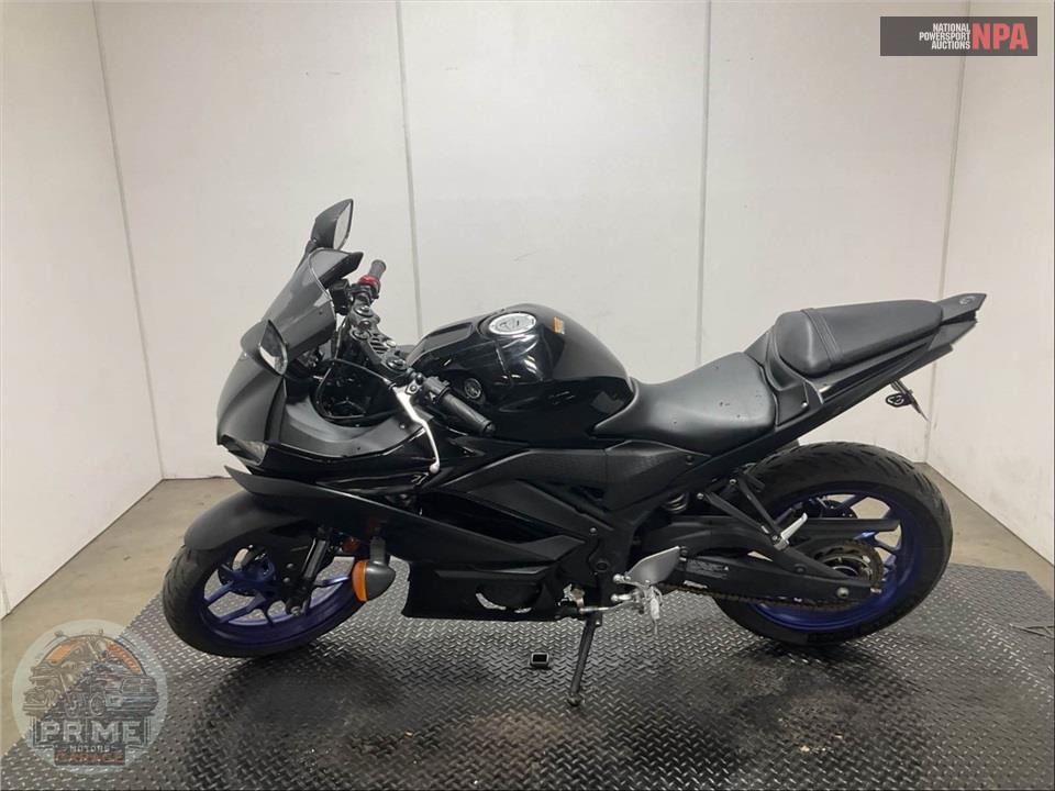 2021 Yamaha YZF-R3 — фото 3