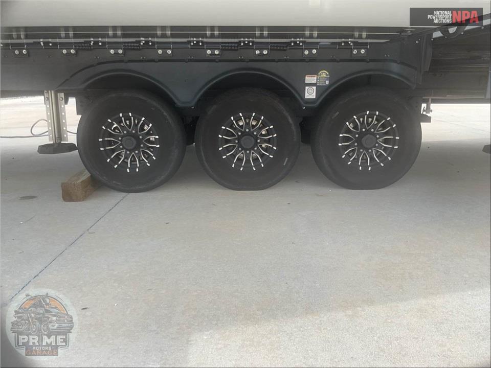 2024 Alliance Rv M-42V13 - VALOR FIFTH WHEEL SERIES — фото 60