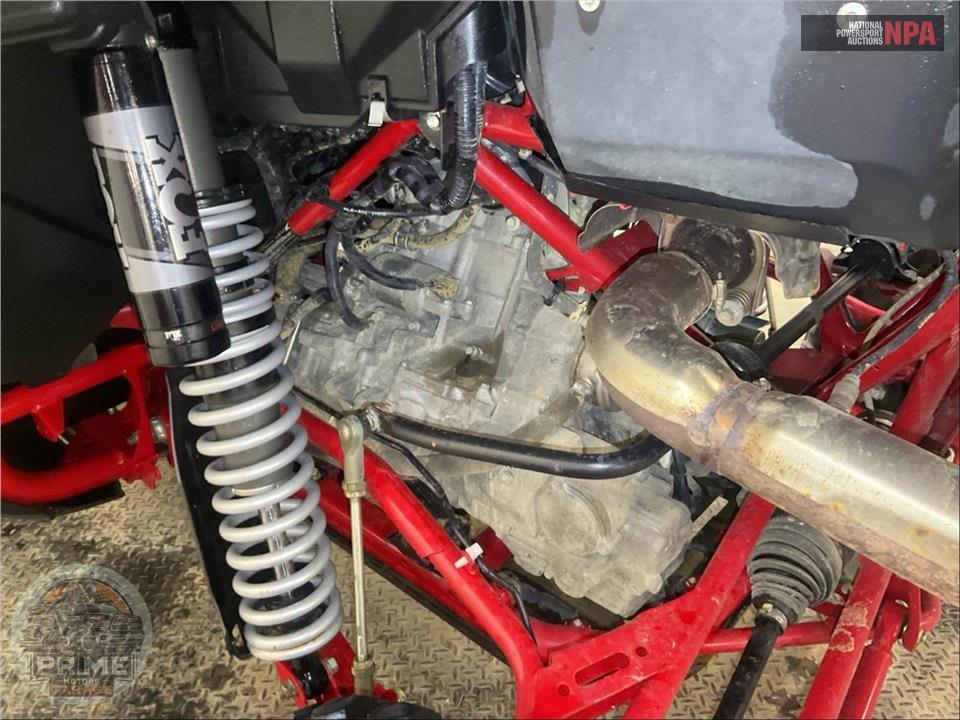 2023 Honda SXS1000S2R TALON 1000R FOX LIVE VALVE — фото 11