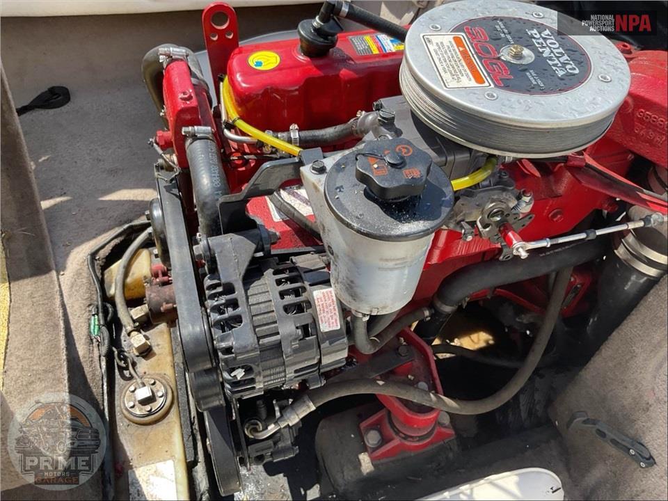 2010 Stingray Boats 185LS L=18/E=1 135HP VOLV IB — фото 7