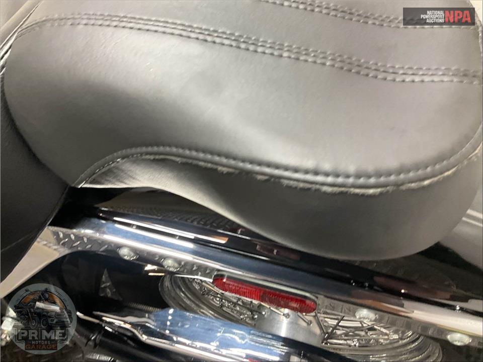 2019 Harley-Davidson FLDE DELUXE — фото 17