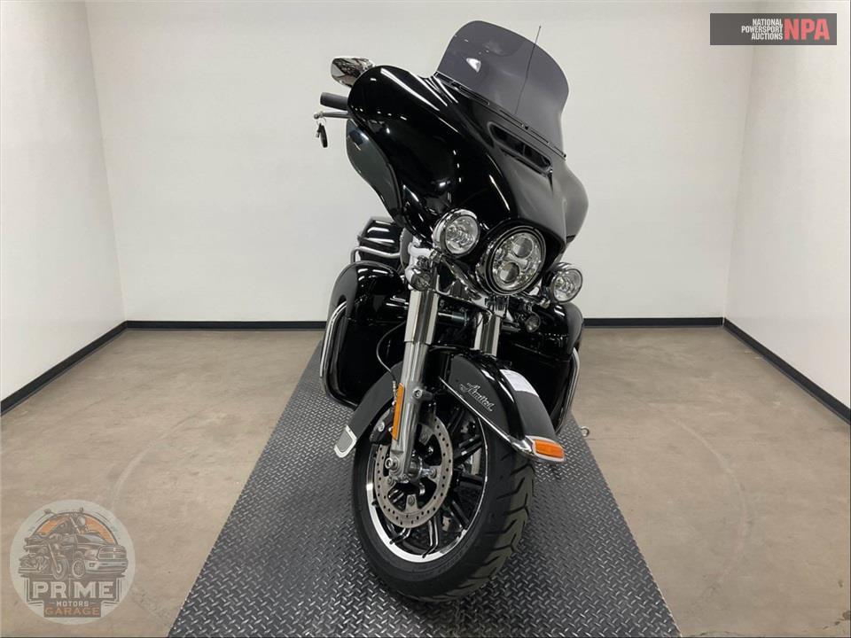 2019 Harley-Davidson FLHTK ULTRA LIMITED — фото 2