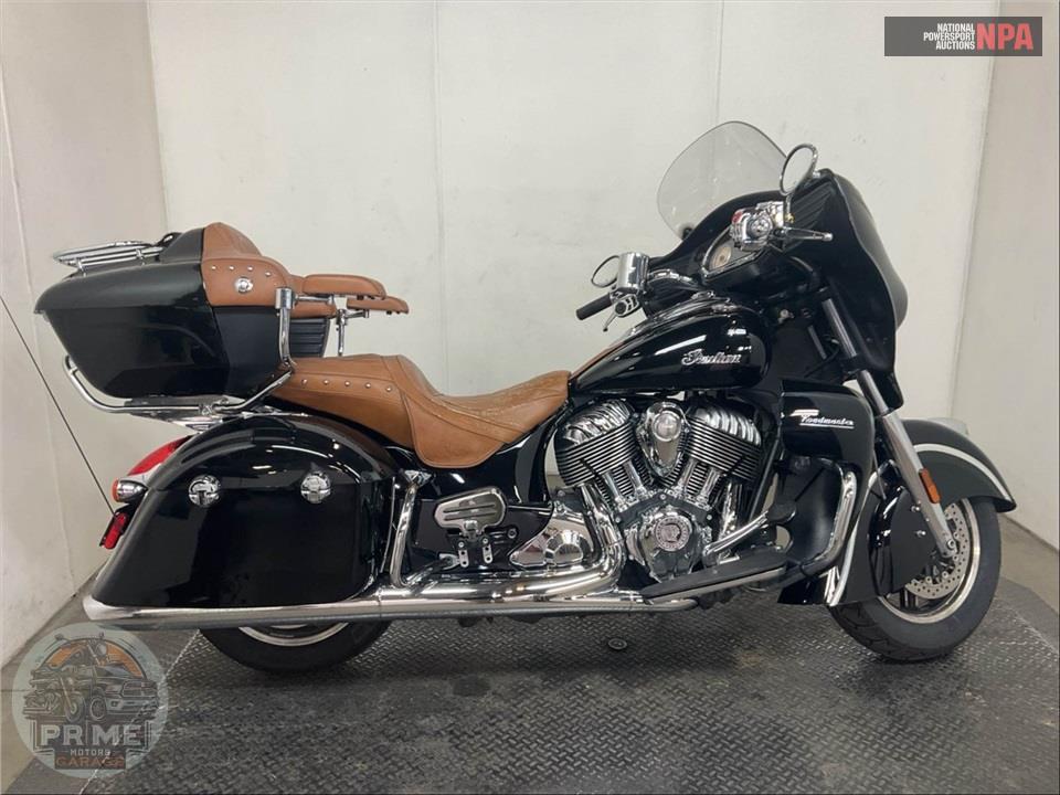 2016 Indian Motorcycle ROADMASTER (BLACK) — фото 1