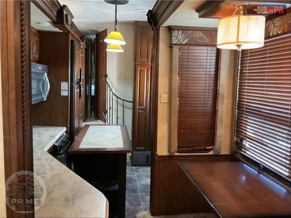 2015 Keystone Rv M-3535 RE - ALPINE FIFTH WHEEL SERIES — фото 8