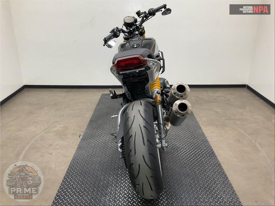2023 Indian Motorcycle FTR R CARBON — фото 4