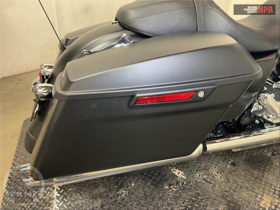 2015 Harley-Davidson FLTRX ROAD GLIDE — фото 16