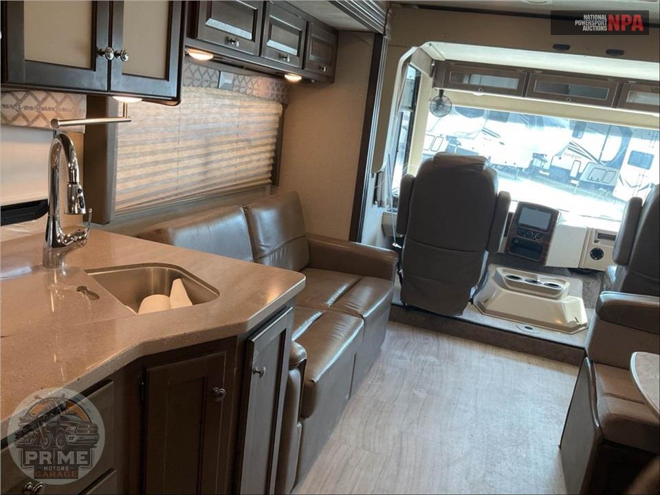 2020 Thor Motor Coach M-29M FORD - WINDSPORT SERIES — фото 10