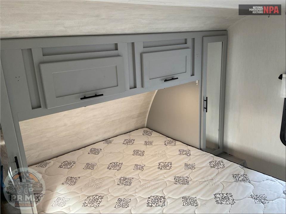 2021 Forest River-California/Oregon M-28QB - VIBE SERIES — фото 11