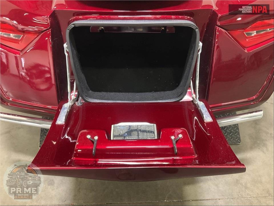 2018 Honda GL1800D GOLDWING TOUR DCT (RED) — фото 22