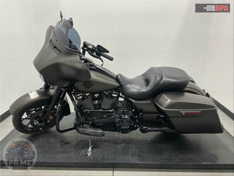 2020 Harley-Davidson FLHXS STREET GLIDE SPECIAL — фото 3