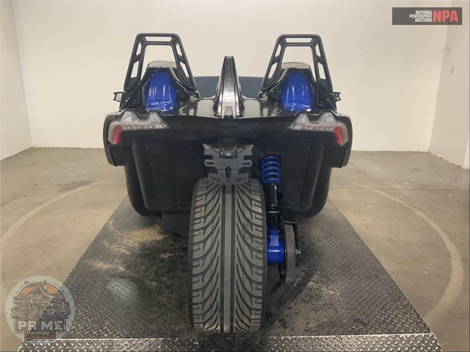 2023 Polaris SLINGSHOT R WITH AUTODRIVE — фото 4