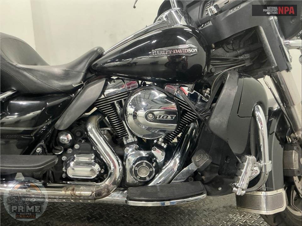 2014 Harley-Davidson FLHTCU ULTRA CLASSIC ELECTRA GLIDE — фото 6