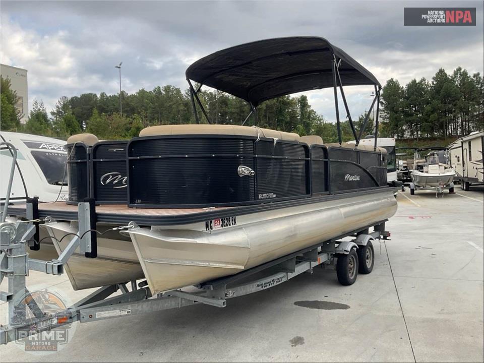 2020 Manitou Pontoon 23 STANDARD VP AURORA LE SERIES L=24/E=1 140HP SUZ OB — фото 2