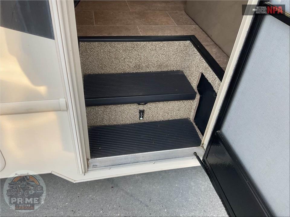 2018 Thor Motor Coach M-31W E450-V10 CHATEAU SERIES — фото 56